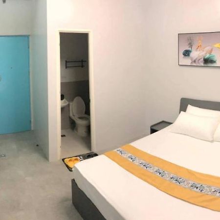 Coco Star Hotel Pasay Extérieur photo